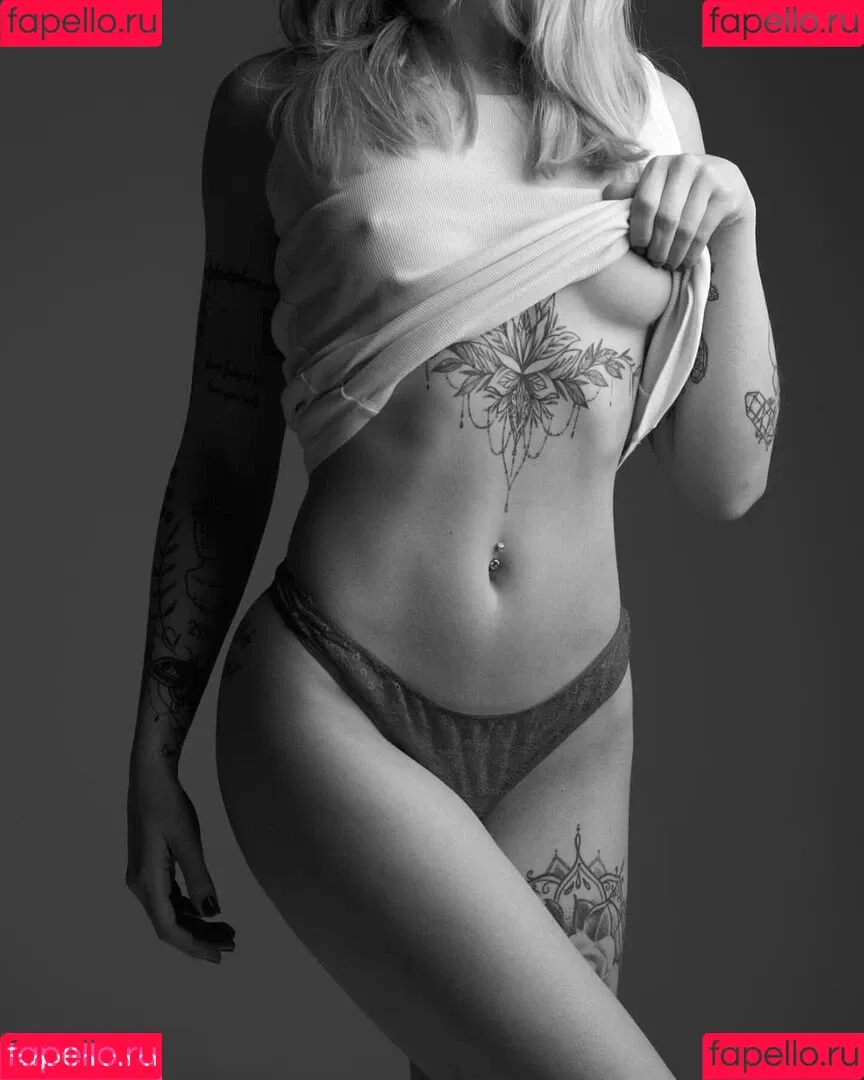 Lisaxptc Onlyfans Photo Gallery 