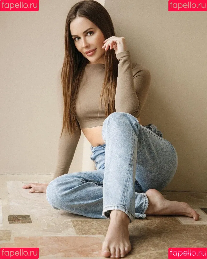 Julia Mikhalkova Onlyfans Photo Gallery 