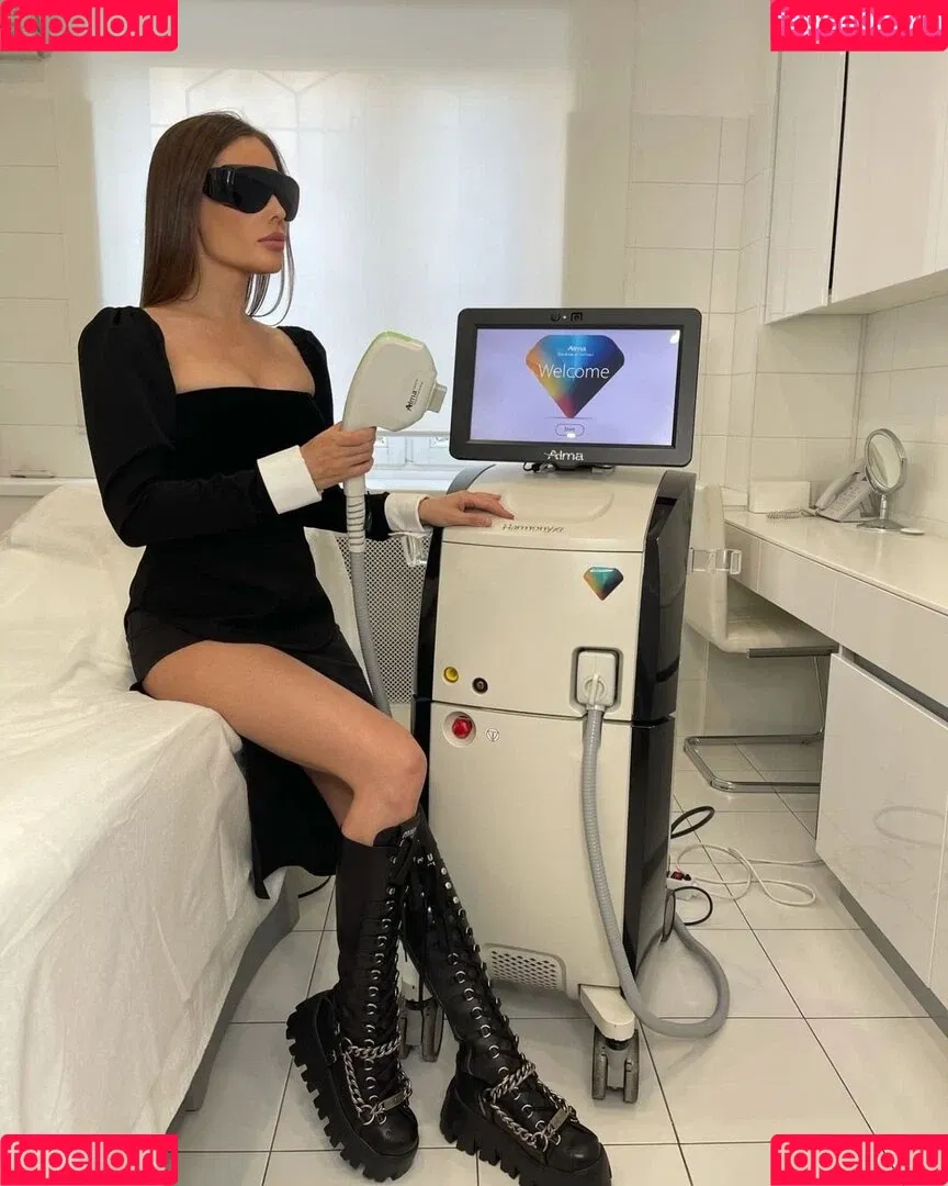 Julia Mikhalkova Onlyfans Photo Gallery 