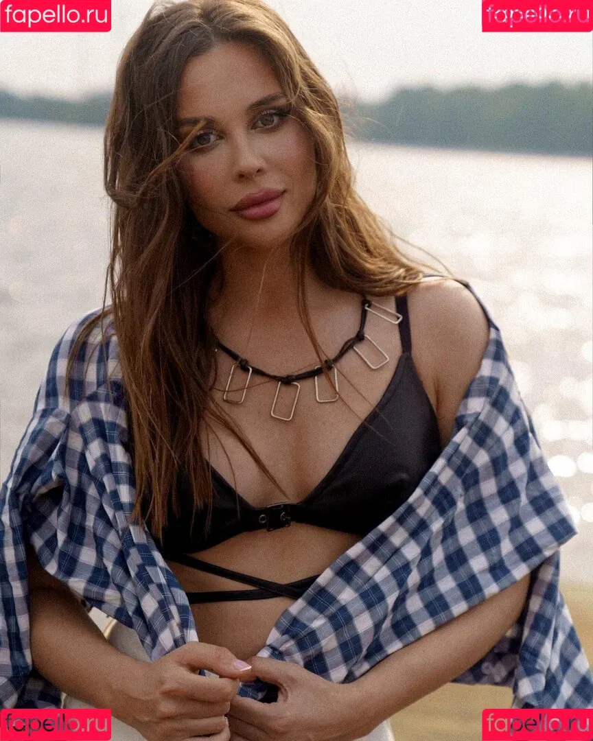 Julia Mikhalkova Onlyfans Photo Gallery 