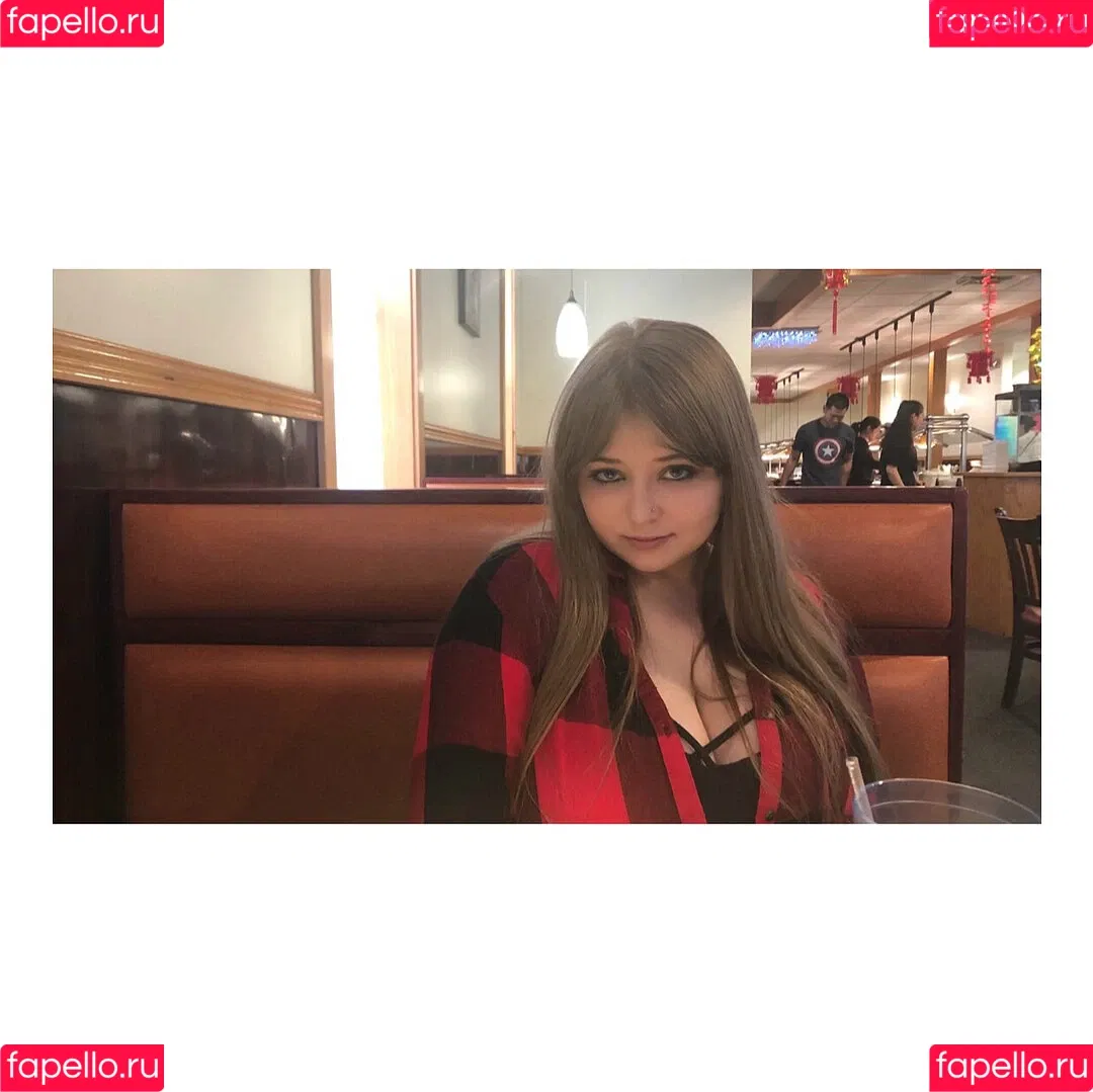 Emaliehall Onlyfans Photo Gallery 