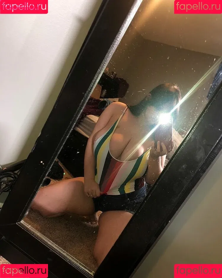 Emaliehall Onlyfans Photo Gallery 