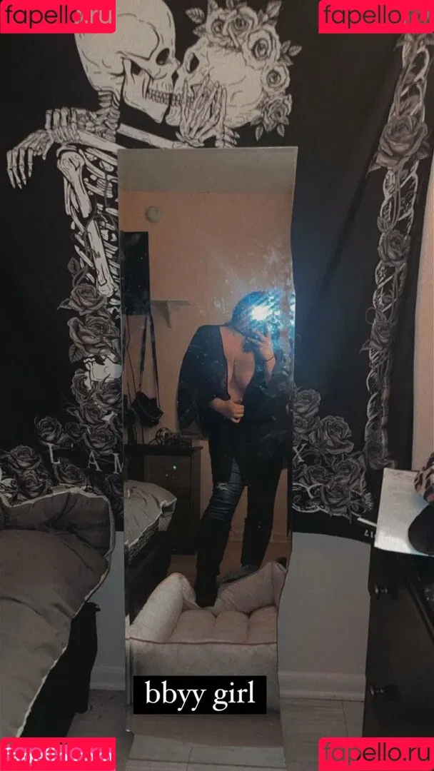 Emaliehall Onlyfans Photo Gallery 