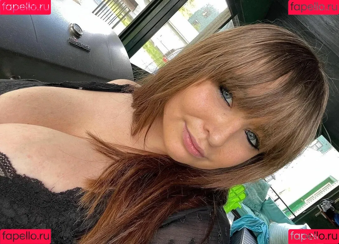 Emaliehall Onlyfans Photo Gallery 