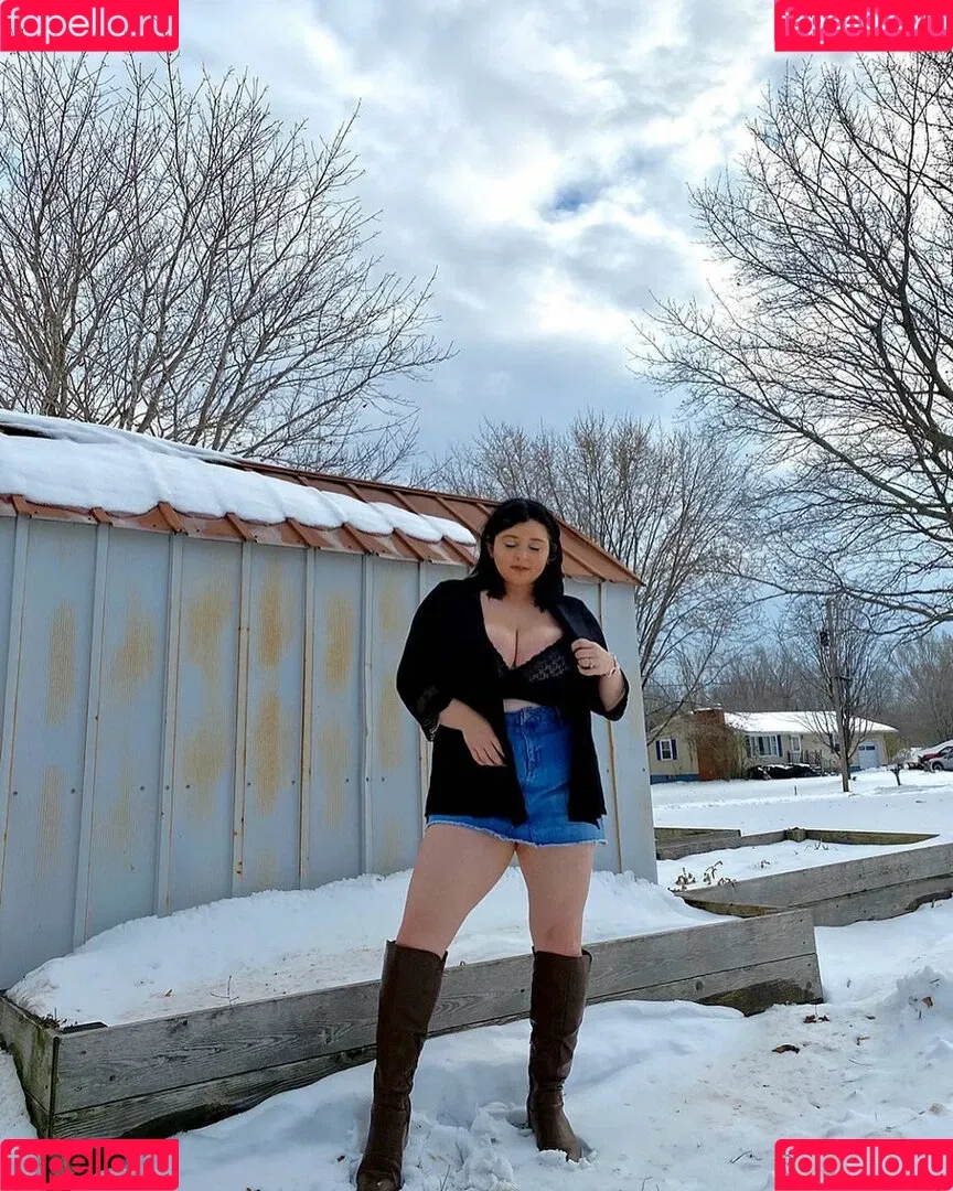 Emaliehall Onlyfans Photo Gallery 