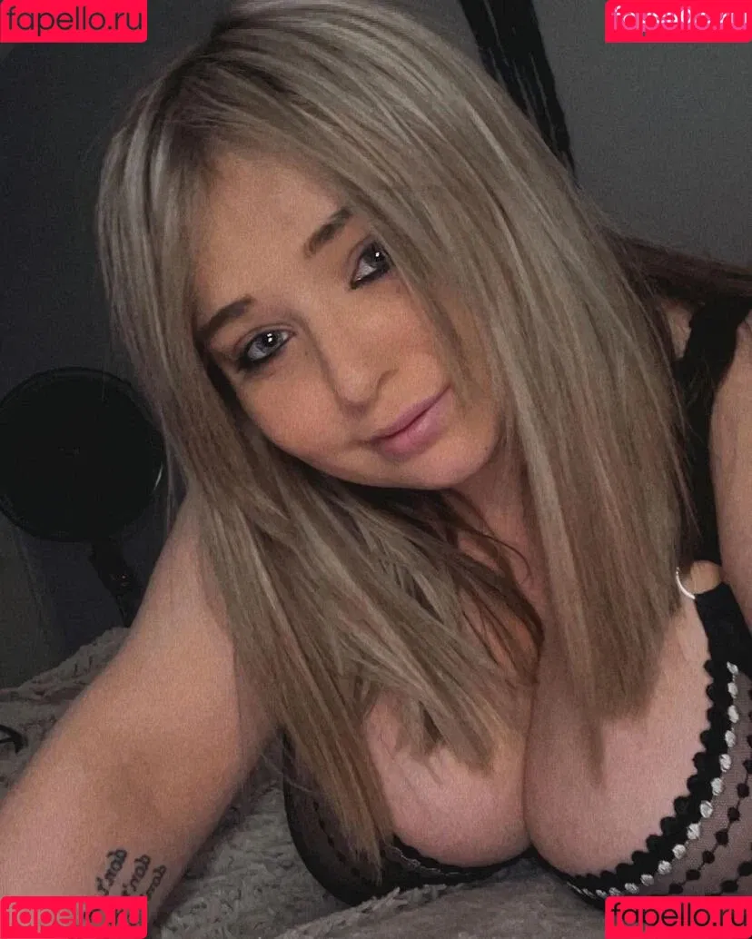 Emaliehall Onlyfans Photo Gallery 