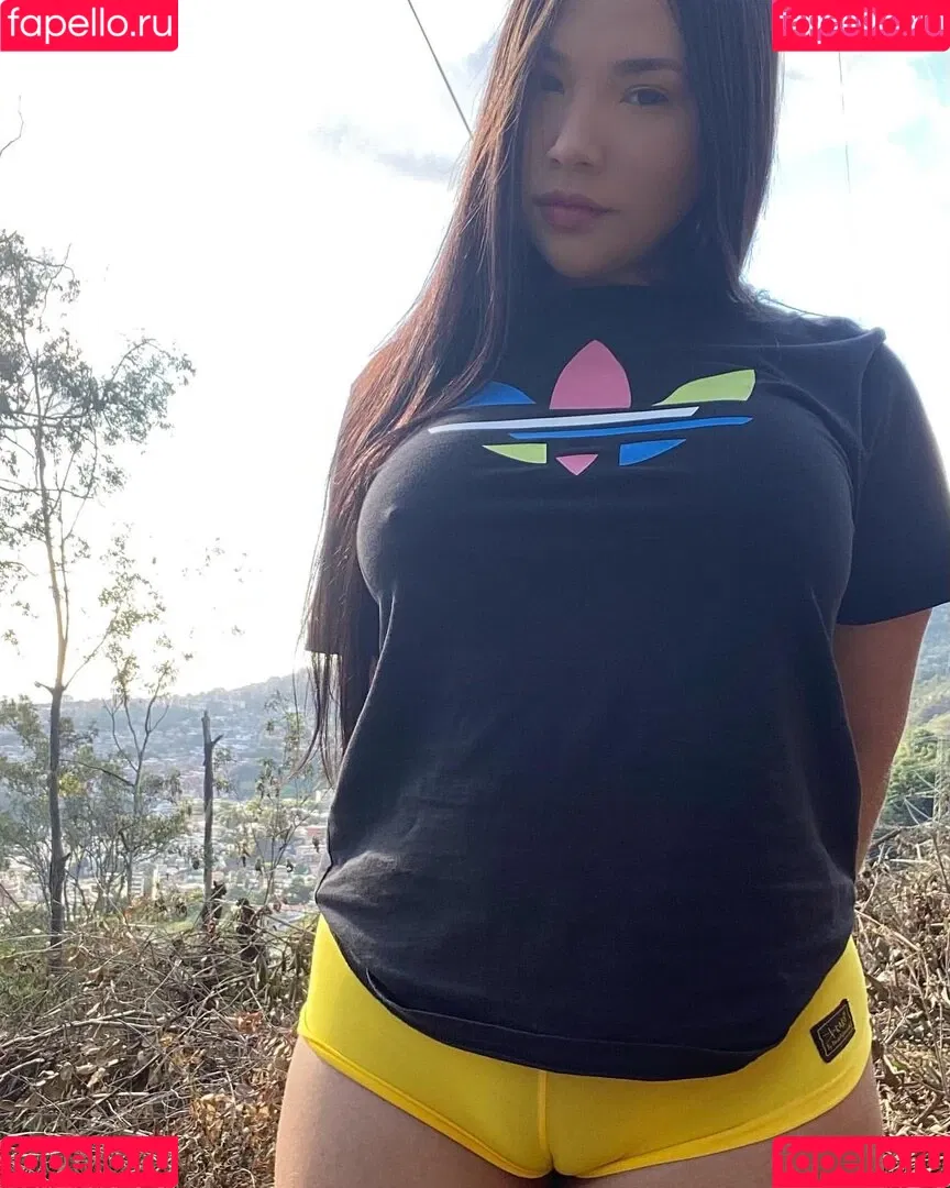 Andreina Rojas Onlyfans Photo Gallery 