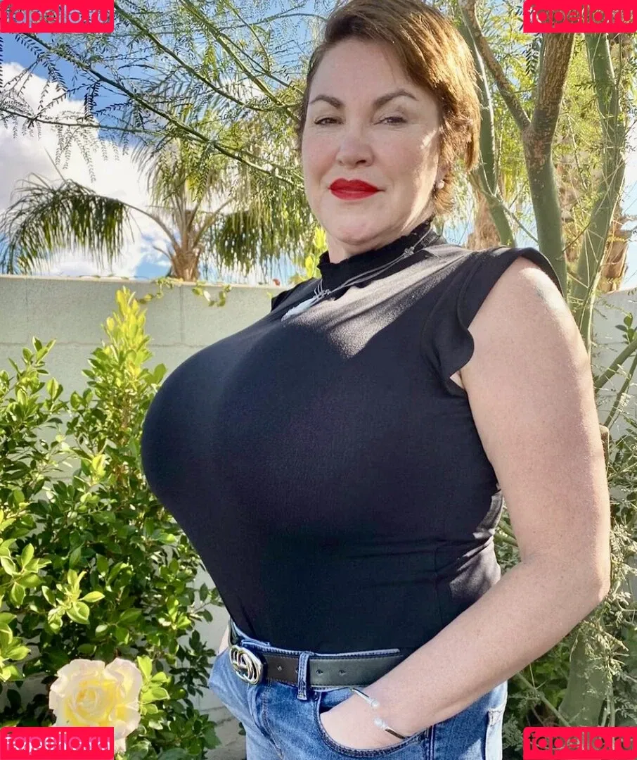 Jeri Juggies Onlyfans Photo Gallery 