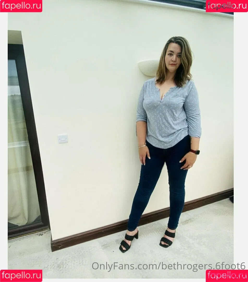 amazonbeth.6foot6 Onlyfans Photo Gallery 