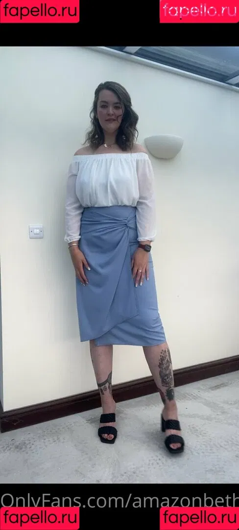 amazonbeth.6foot6 Onlyfans Photo Gallery 