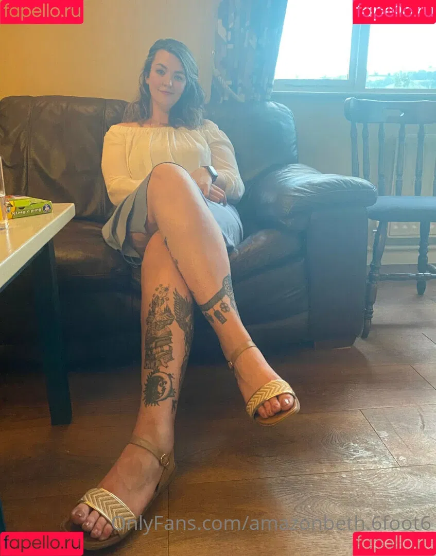 amazonbeth.6foot6 Onlyfans Photo Gallery 
