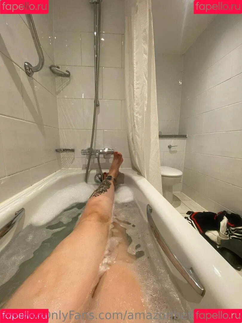 amazonbeth.6foot6 Onlyfans Photo Gallery 