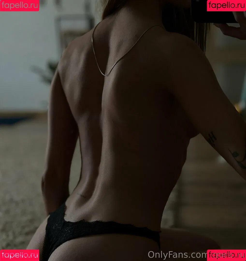 Mira Lil Onlyfans Photo Gallery 