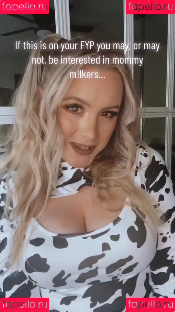Mommy Penelope Onlyfans Photo Gallery 
