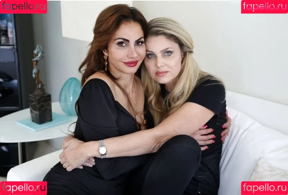 Yvonne Woelke Onlyfans Photo Gallery 
