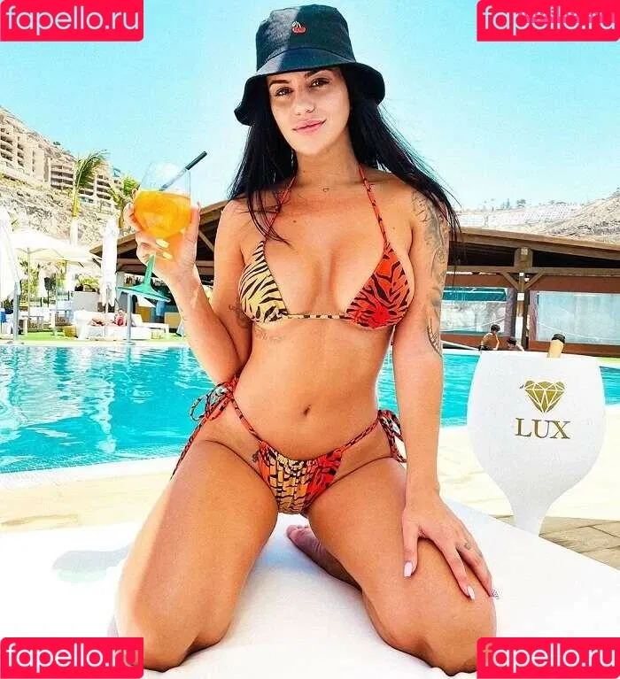 Lola Ortiz Onlyfans Photo Gallery 