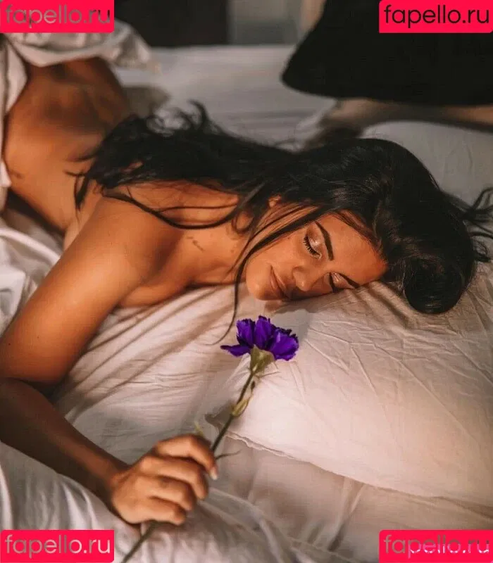 Lola Ortiz Onlyfans Photo Gallery 