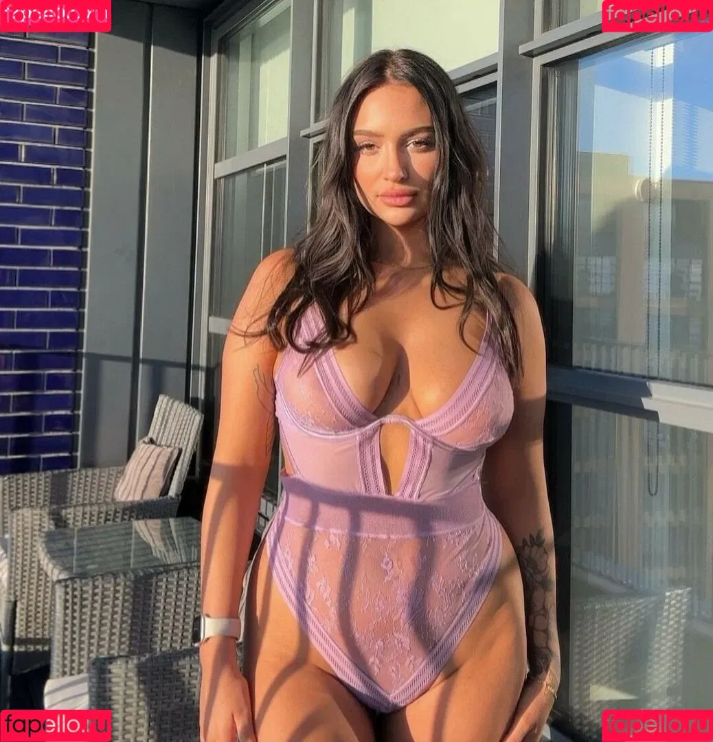 Riley Ray Onlyfans Photo Gallery 