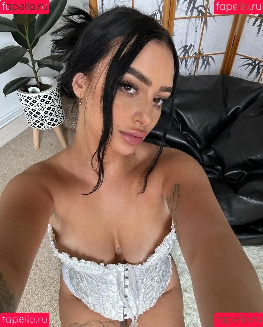 Riley Ray Onlyfans Photo Gallery 