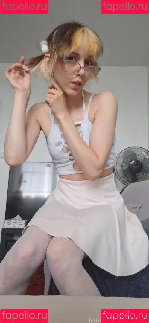 LolaBeeGirl Onlyfans Photo Gallery 