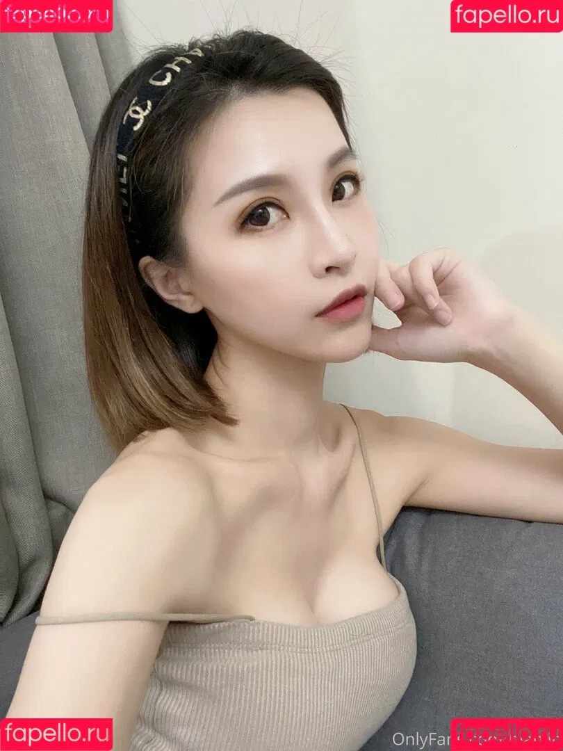nianlin Onlyfans Photo Gallery 