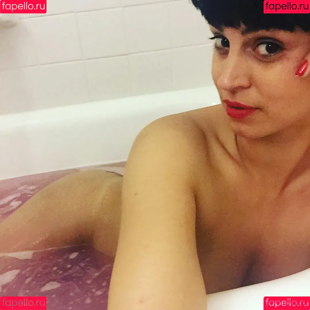 Ginger Lee Valentine Onlyfans Photo Gallery 