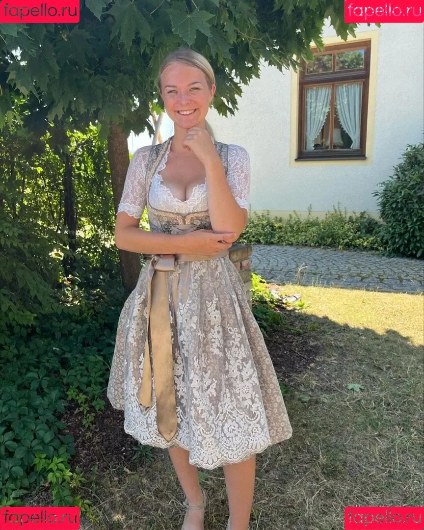 Nina Haberl Onlyfans Photo Gallery 