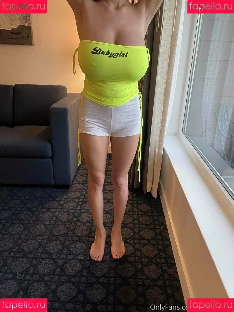 jeniccafree Onlyfans Photo Gallery 