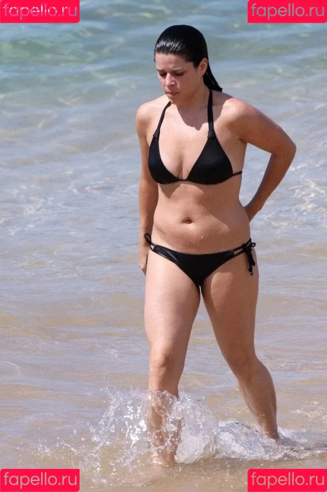 Neve Campbell Onlyfans Photo Gallery 