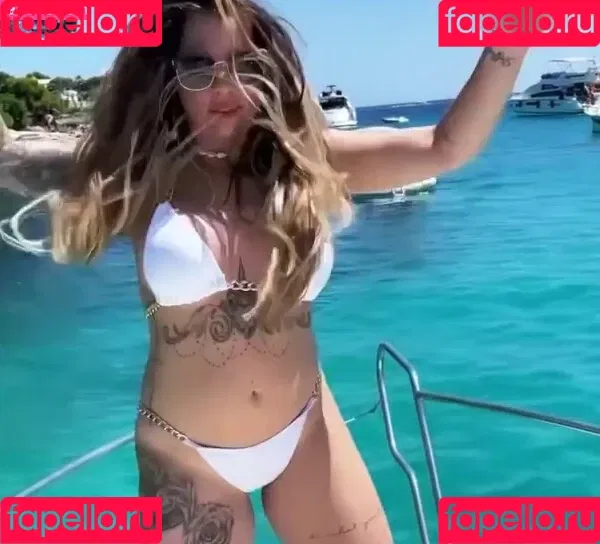Jenny Frankhauser Onlyfans Photo Gallery 