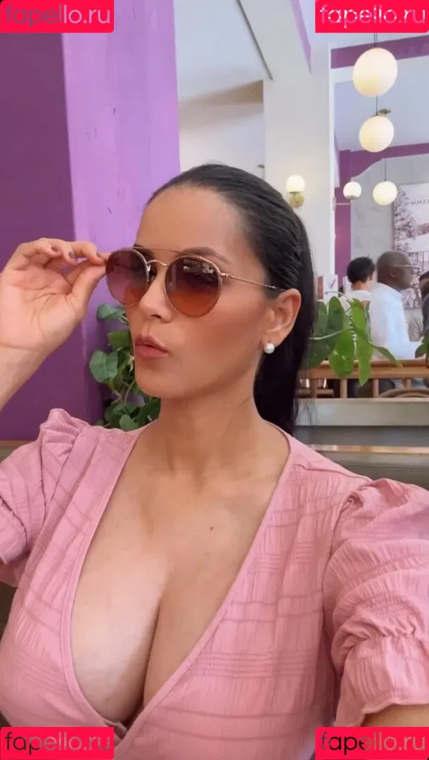 Kattia Vides Onlyfans Photo Gallery 