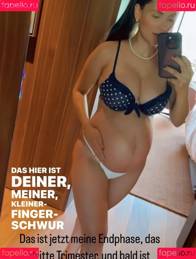Kattia Vides Onlyfans Photo Gallery 