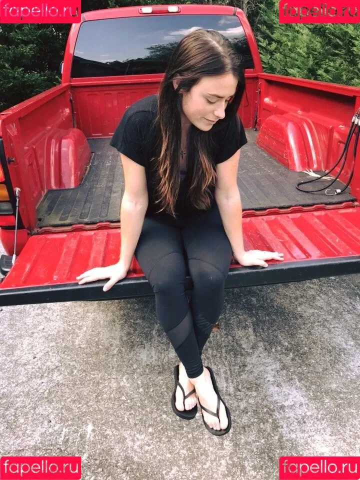 Laurel Wright Onlyfans Photo Gallery 