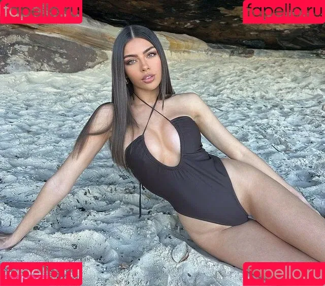 Vitoria Campo Onlyfans Photo Gallery 