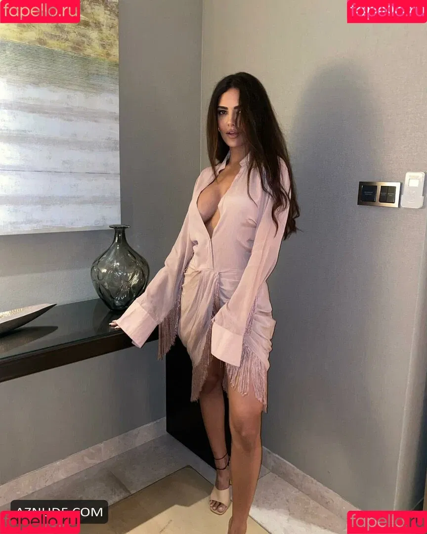Esha Gupta Onlyfans Photo Gallery 