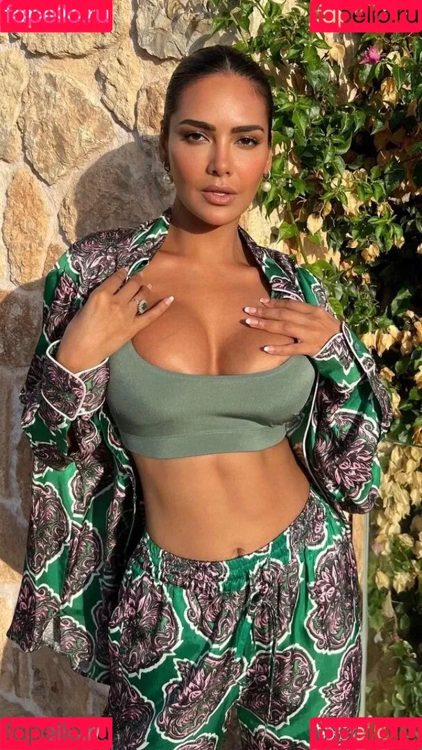 Esha Gupta Onlyfans Photo Gallery 