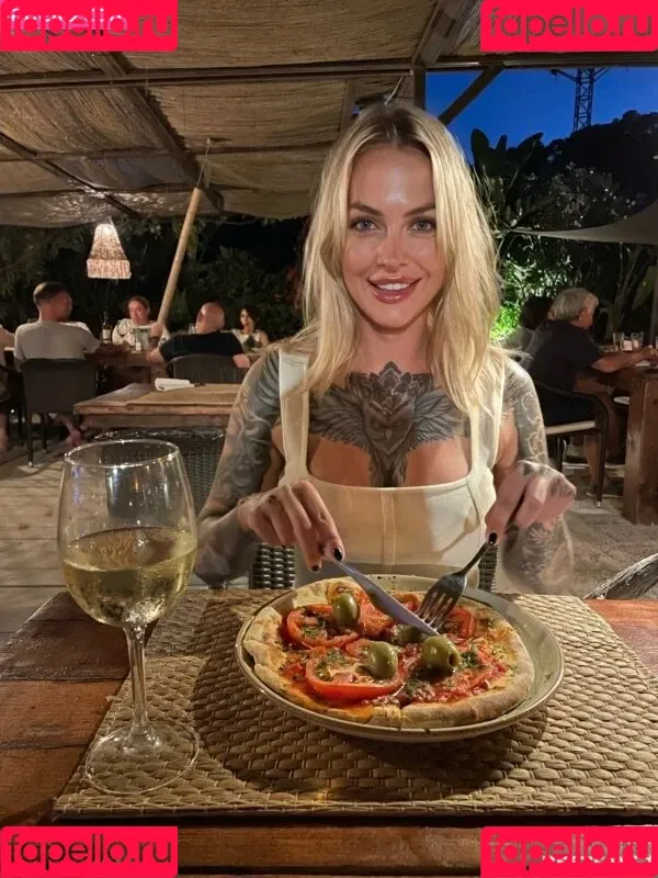 Liska Ruschnic Onlyfans Photo Gallery 