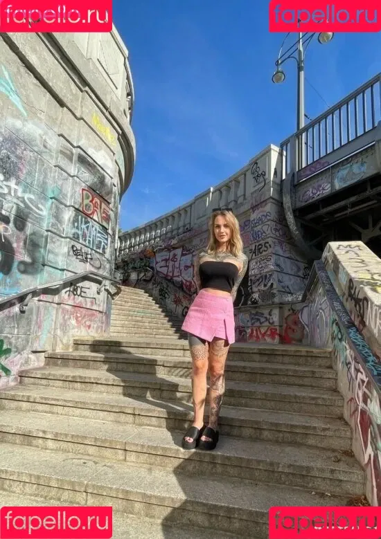 Liska Ruschnic Onlyfans Photo Gallery 