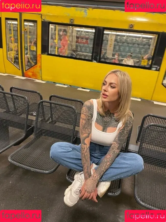 Liska Ruschnic Onlyfans Photo Gallery 
