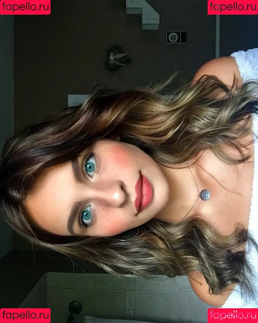 Avylynnet Onlyfans Photo Gallery 