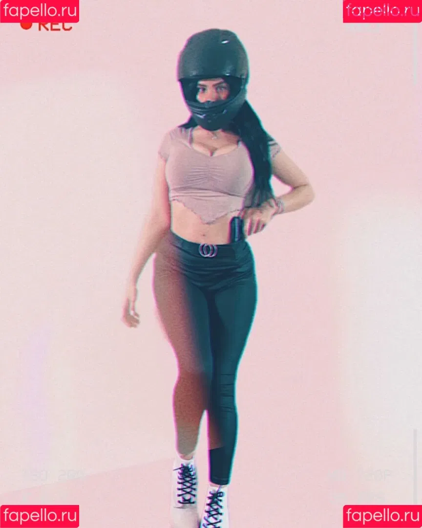 Avylynnet Onlyfans Photo Gallery 