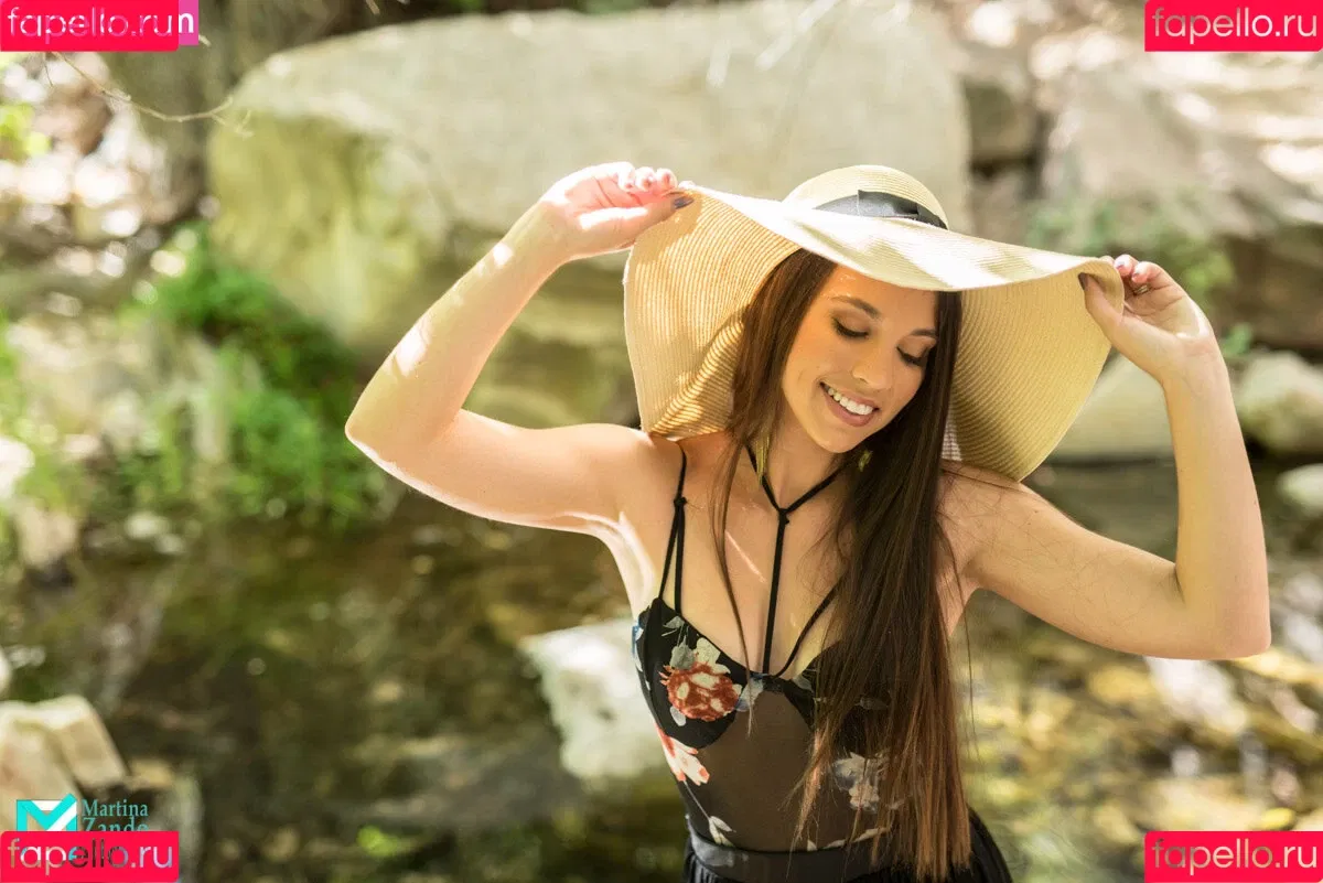 Makenna Gott Onlyfans Photo Gallery 