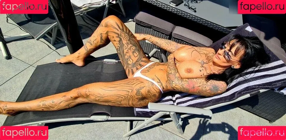 Sari Sander Onlyfans Photo Gallery 