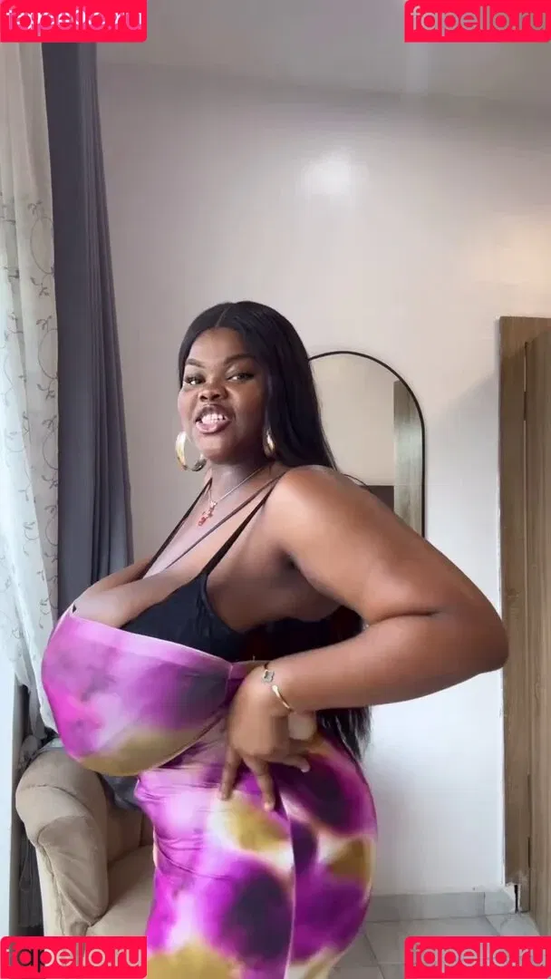 Chioma Lovv Onlyfans Photo Gallery 