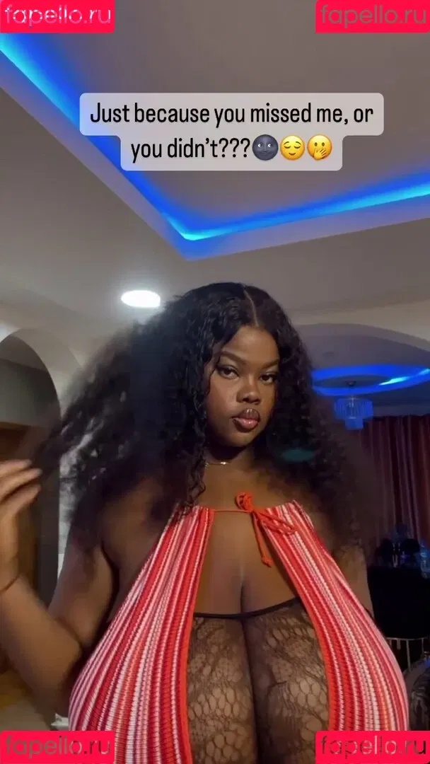 Chioma Lovv Onlyfans Photo Gallery 