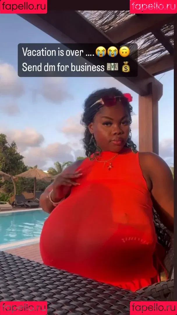 Chioma Lovv Onlyfans Photo Gallery 