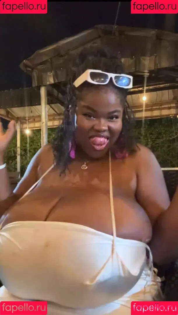 Chioma Lovv Onlyfans Photo Gallery 
