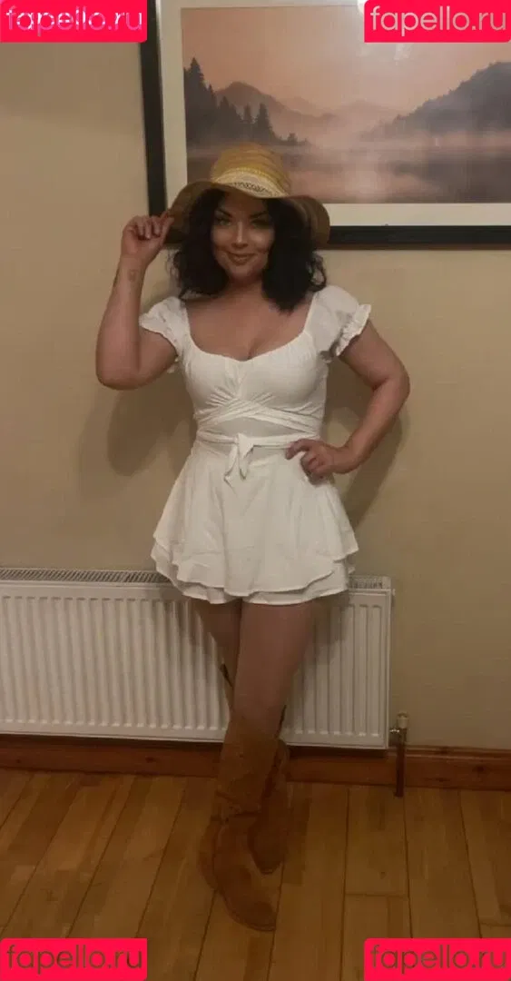 Shona Mcgarty Onlyfans Photo Gallery 