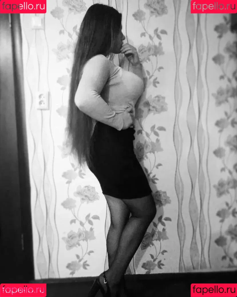Nadia Onlyfans Photo Gallery 