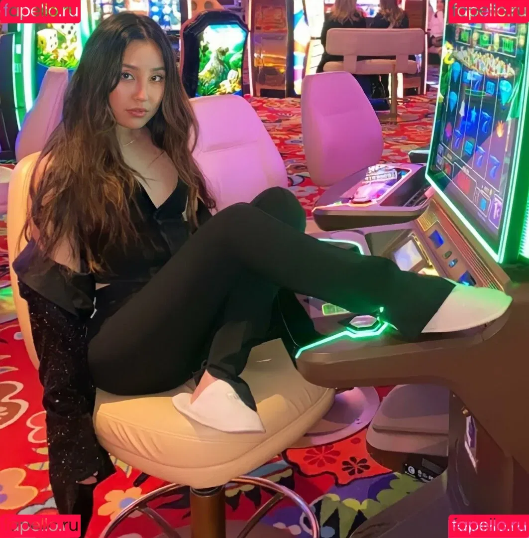 Olivia Sui Onlyfans Photo Gallery 